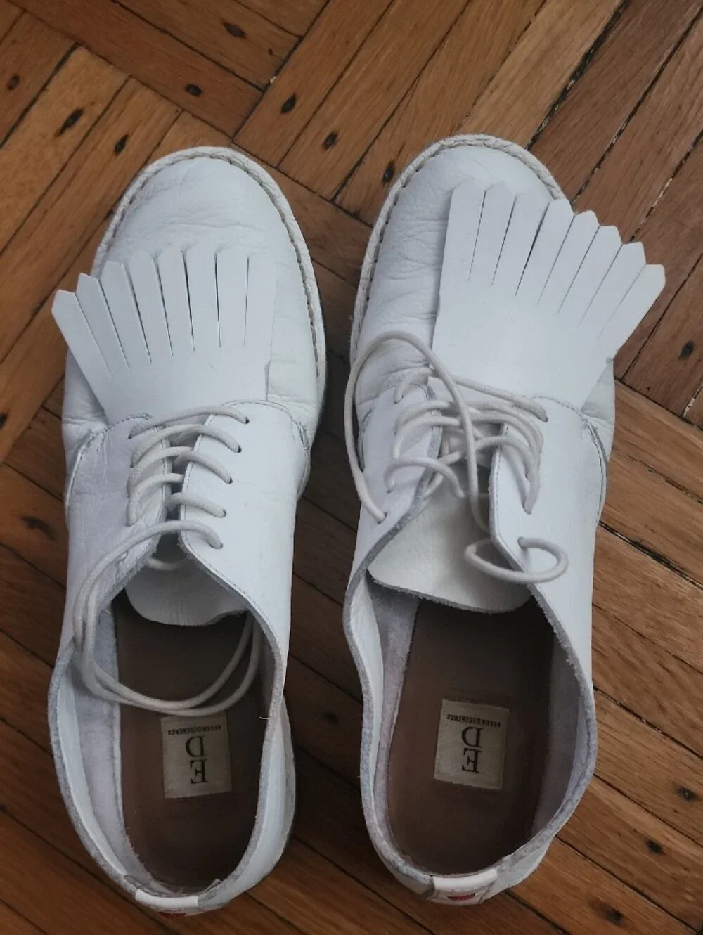 White Leather Lace-Up Kiltie Oxfords